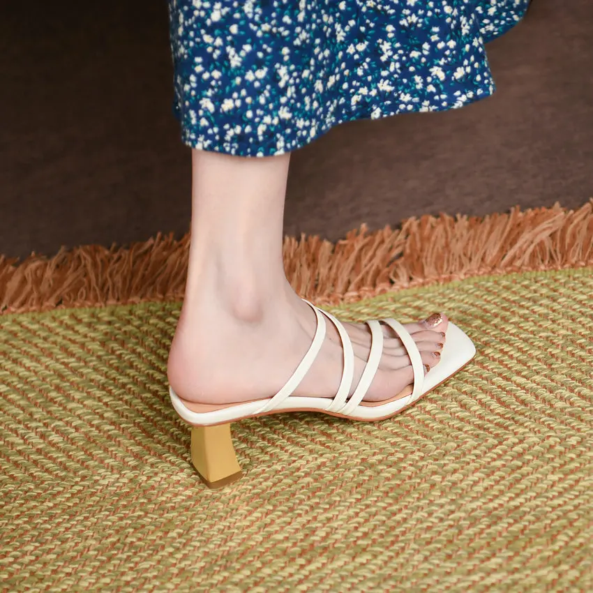 

QUTAA 2021 Thick Heel Concise Women Slides Genuine Leather Slip On Sandals Summer Slingback All Match Female Shoes Size 34-39