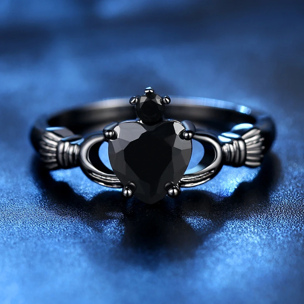 Женское кольцо с черным кристаллом обручальное подвеской в виде сердца|Кольца| |