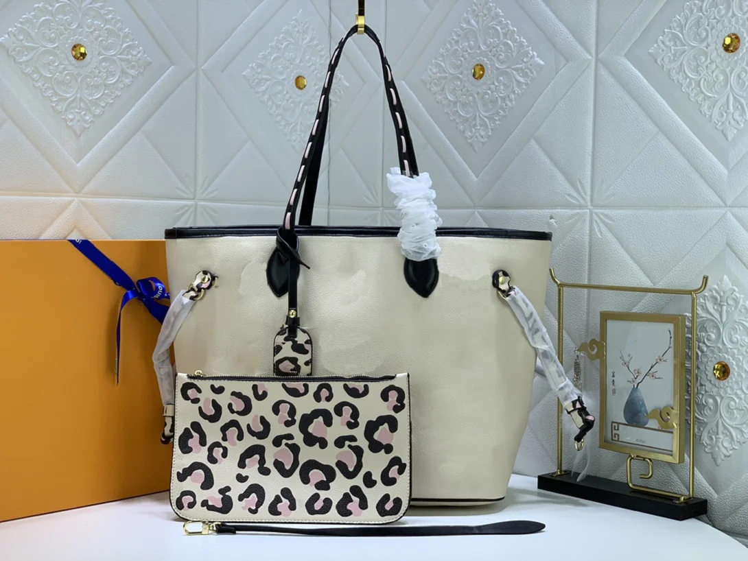 

Top Brand Classic Designer bags high quality leather oxidate TAHITIENNE Leopard women totes with Pouch shopping shoulder bag
