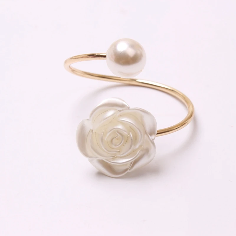 

12Pcs/Lot Wedding Pearl Rose Flower Napkin Buckle Napkin Ring Napkin Decoration Circle