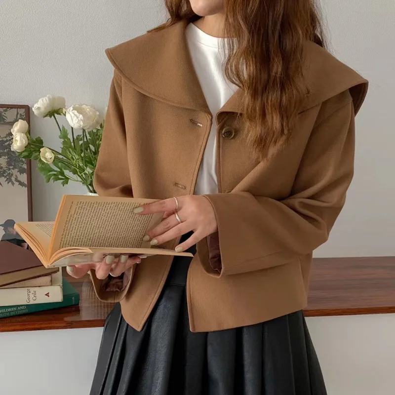 

New 2021 Autumn Winter Women Jacket Pockets Turn-Down Collar Oversized Wild Outerwear Woolen Vintage Buttons Short Jacket