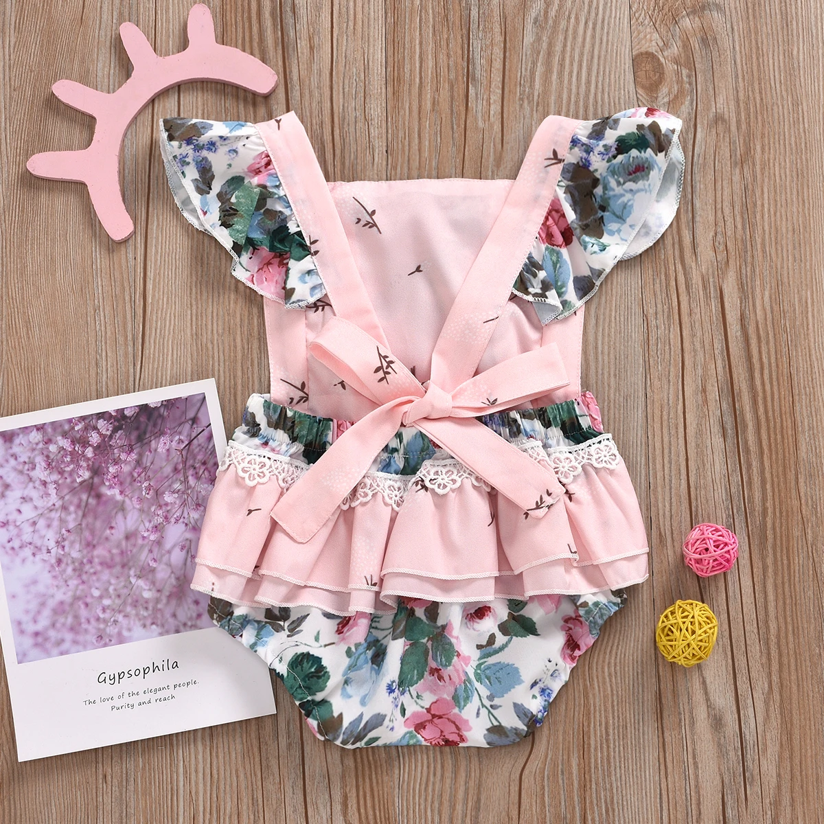 Комбинезон детский летний кружевной с квадратным вырезом и открытой спиной |