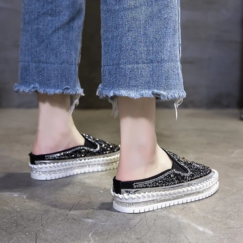 Туфли женские на плоской подошве с кристаллами рисунком медведя | Обувь