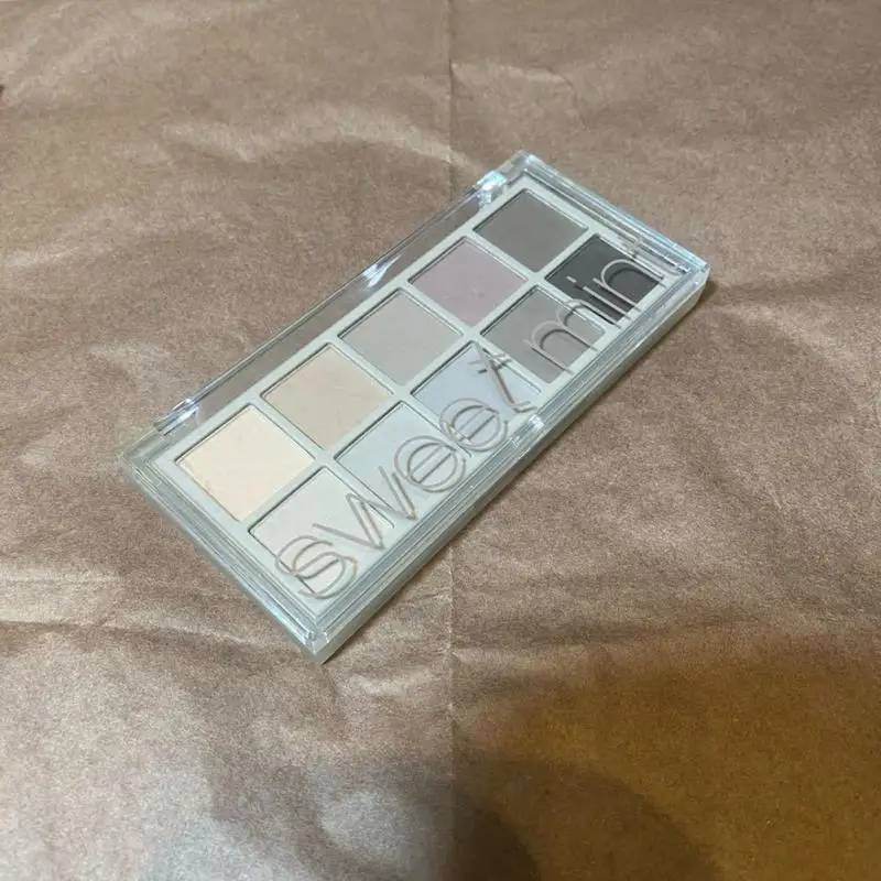 Sweet Mint Shimmer Matte Eyeshadow Makeup Palette 10 Colors Nude Glitter Glow Pigment Eye Shadow Long Lasting Cosmetic Powder |