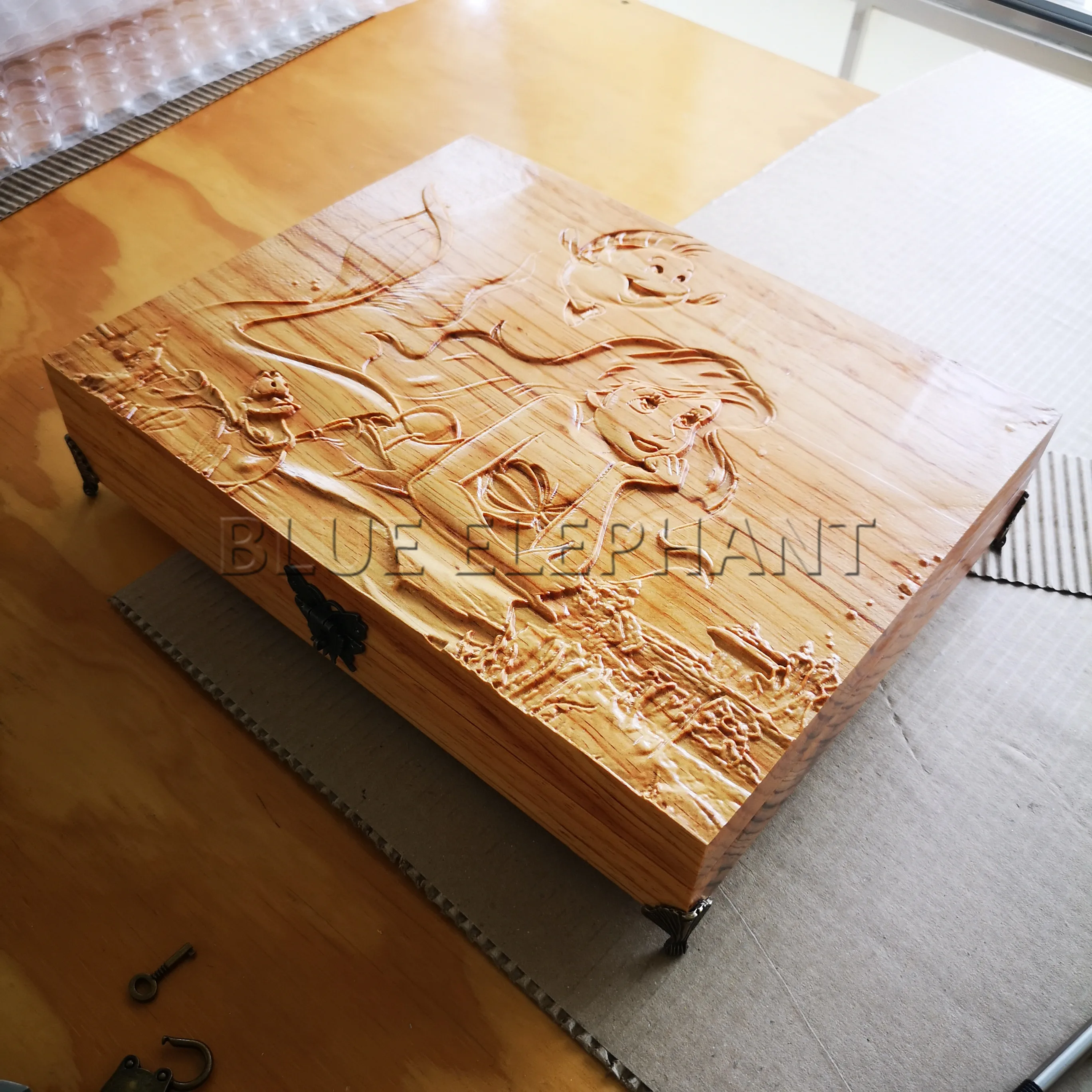 6090 мини рекламный деревообрабатывающий станок новый дизайн с ЧПУ для резки