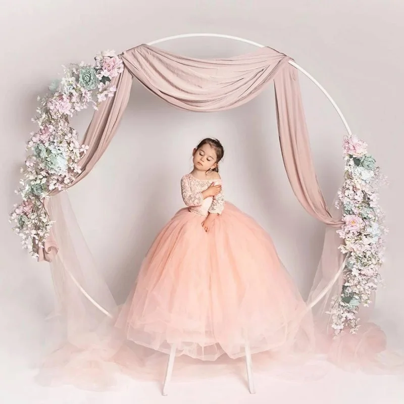 

Новинка 2021 металлические круглые фотообои с цветочным орнаментом железная подставка с кольцом для свадебного торжества декор для вечеринк...