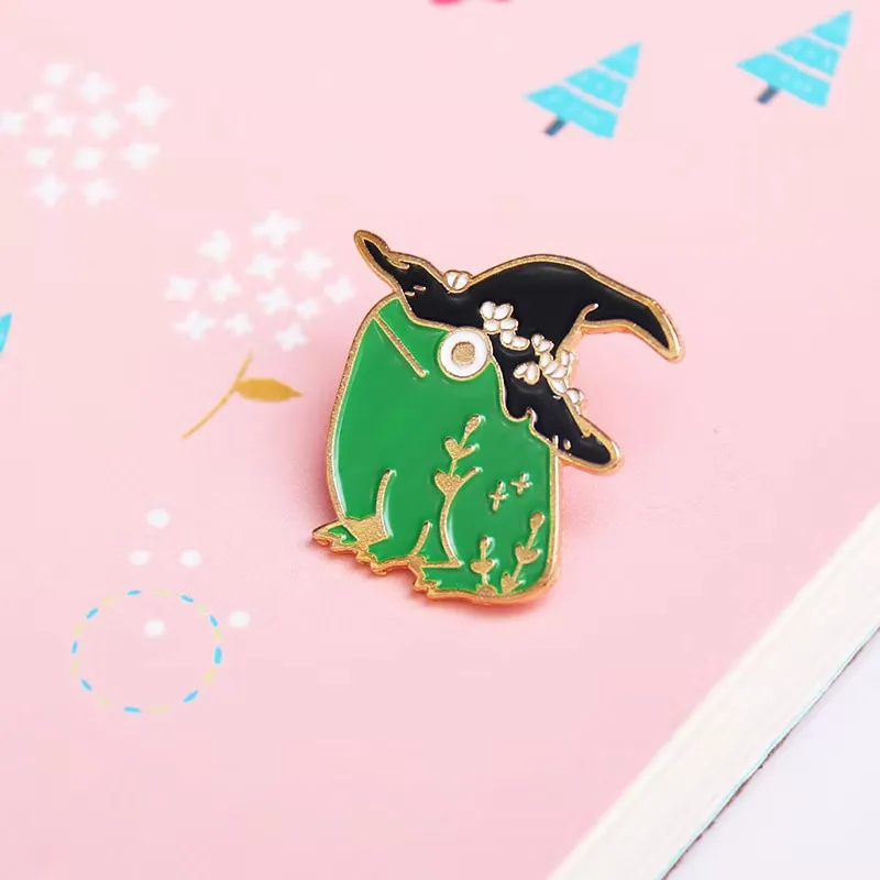 

Halloween Witch Frog Brooch Pins Funny Cute Wizard Hat Frog Enamel Anime Pins Brooches Fashion Jewelry Gifts For Kids Friends