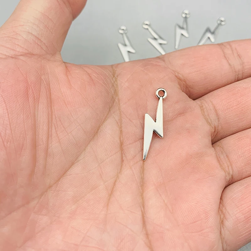 

10Pcs Charms Tibetan Silver Color Vintage Alloy Lightning Pendant Charm For Earring Necklace Handmade Making DIY Jewelry Making