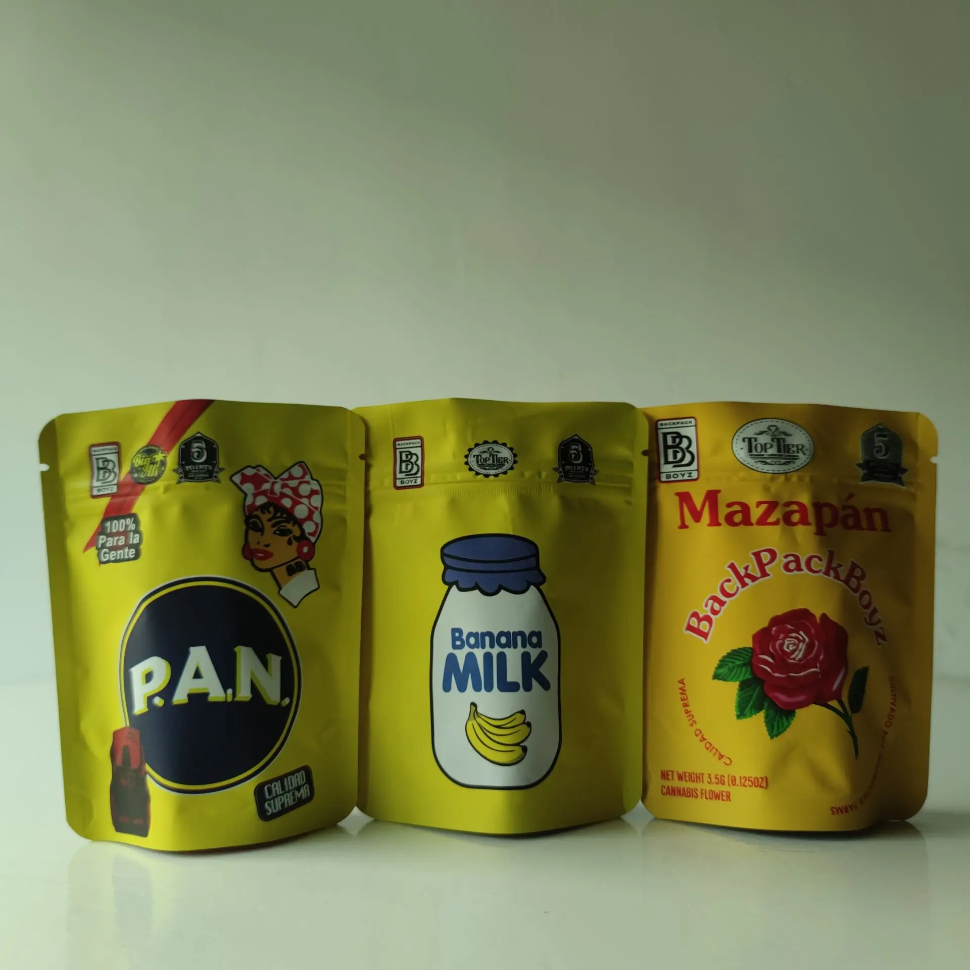 100 шт./партия в наличии с защитой от запаха из майлара на молнии стоячий мешочек 3 5