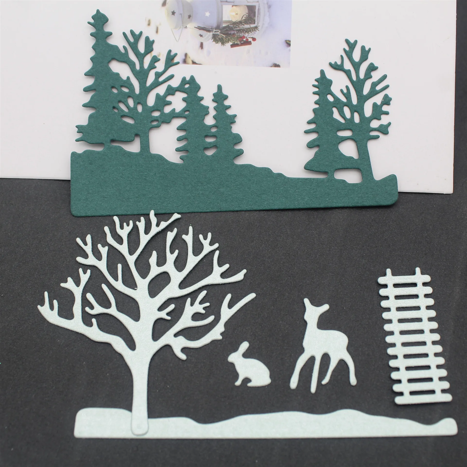 

Reunion Merry Christmas Tree Deer Metal Cutting Dies Circle Frame Stencils DIY Embossing Paper Cards Photo Album Making Craft