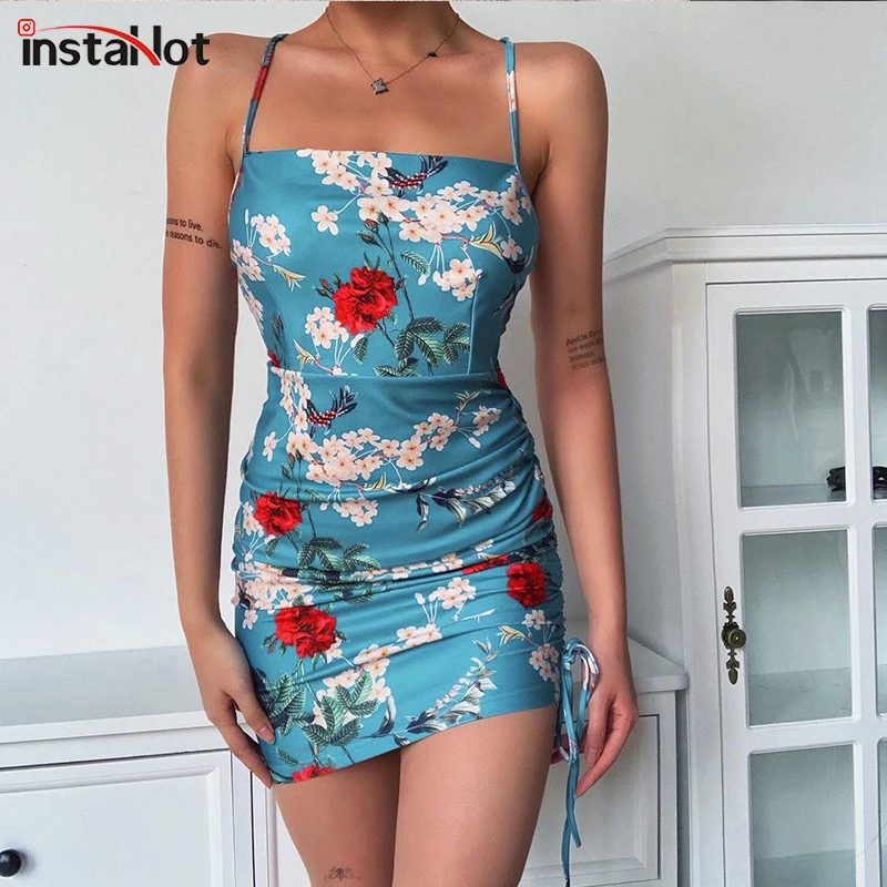 Женское платье на бретельках InstaHot синее повседневное мини с цветочным принтом