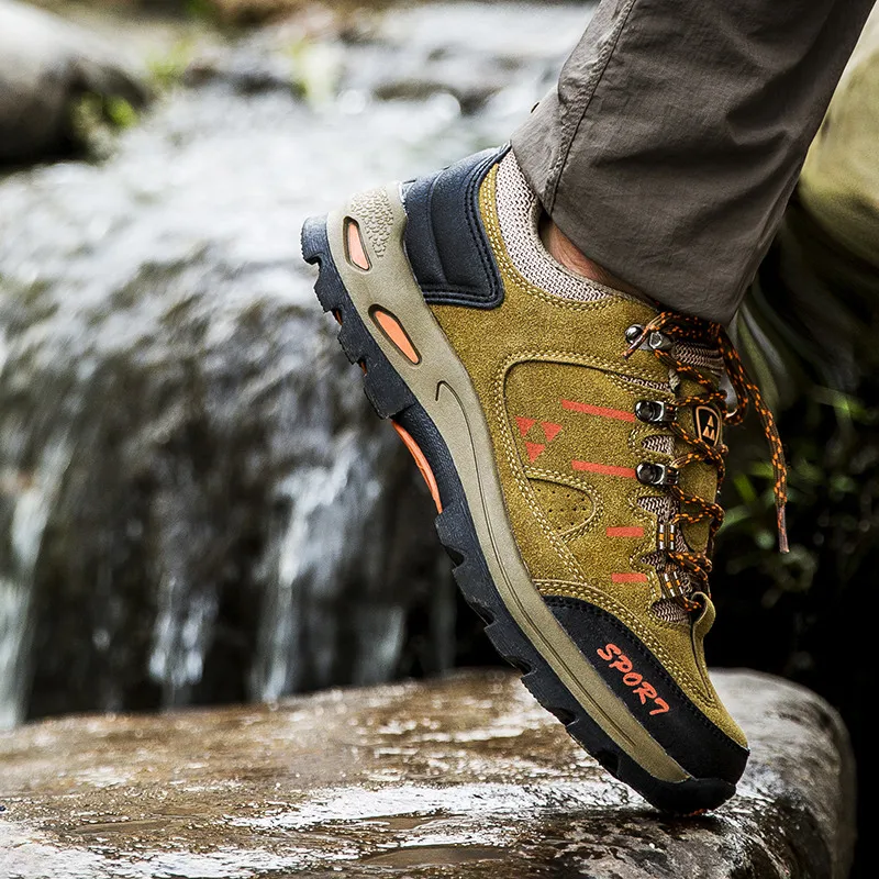 Classic Non-slip Professional Hiking Shoes Men Outdoor Couple Sport Shoes for Trekking Climbing Men Tactical Shoes Trainers 2020