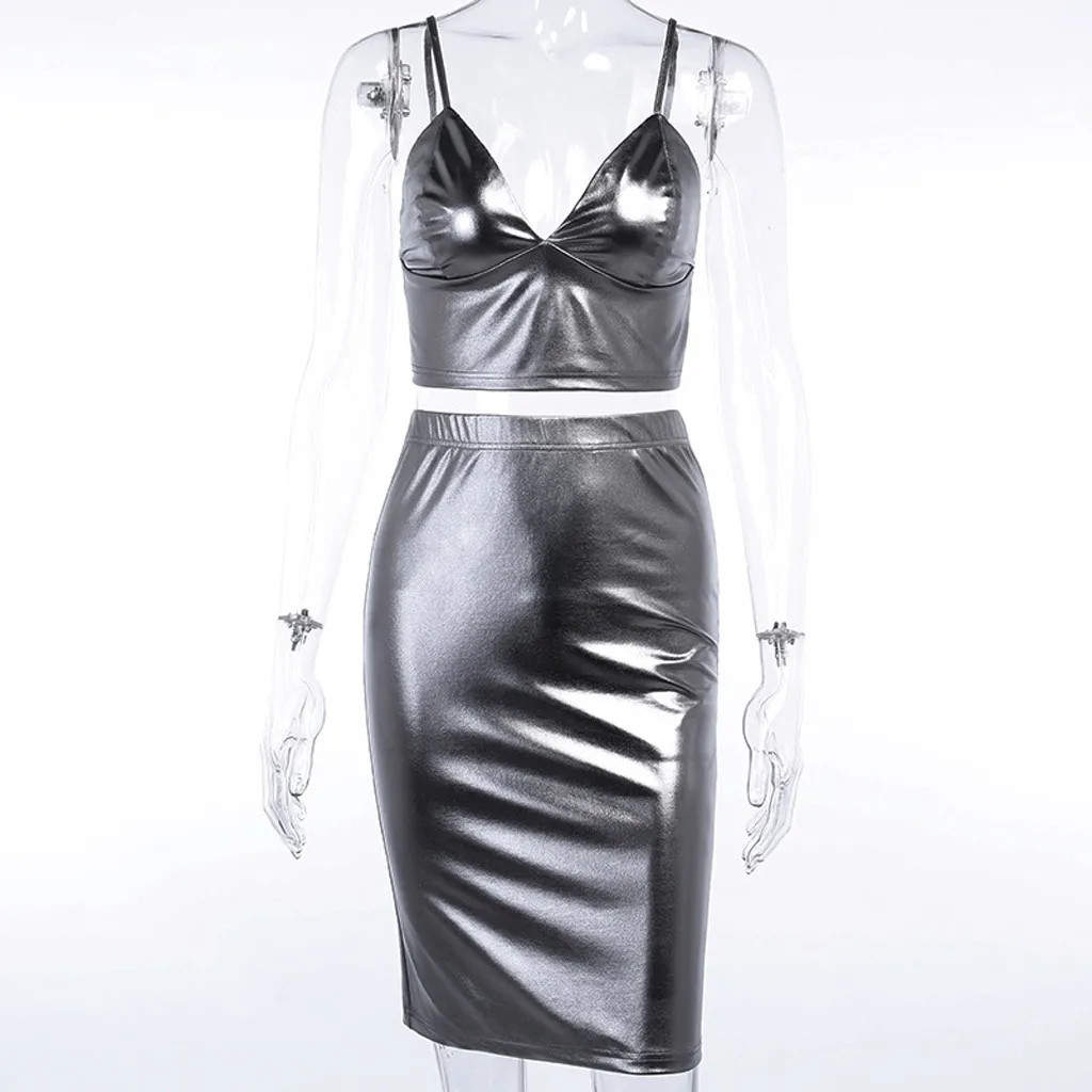 Летний женский комплект укороченные топы на бретельках и облегающие юбки в