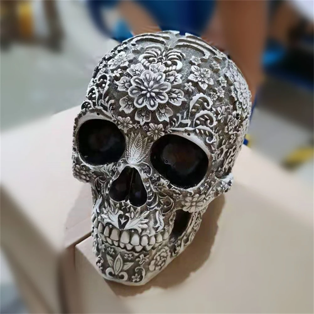 Resin Carved Skull Halloween Living Room Decoration Easter Sculpture Crafts Ornaments Horror Theme Decoration Event Accessories