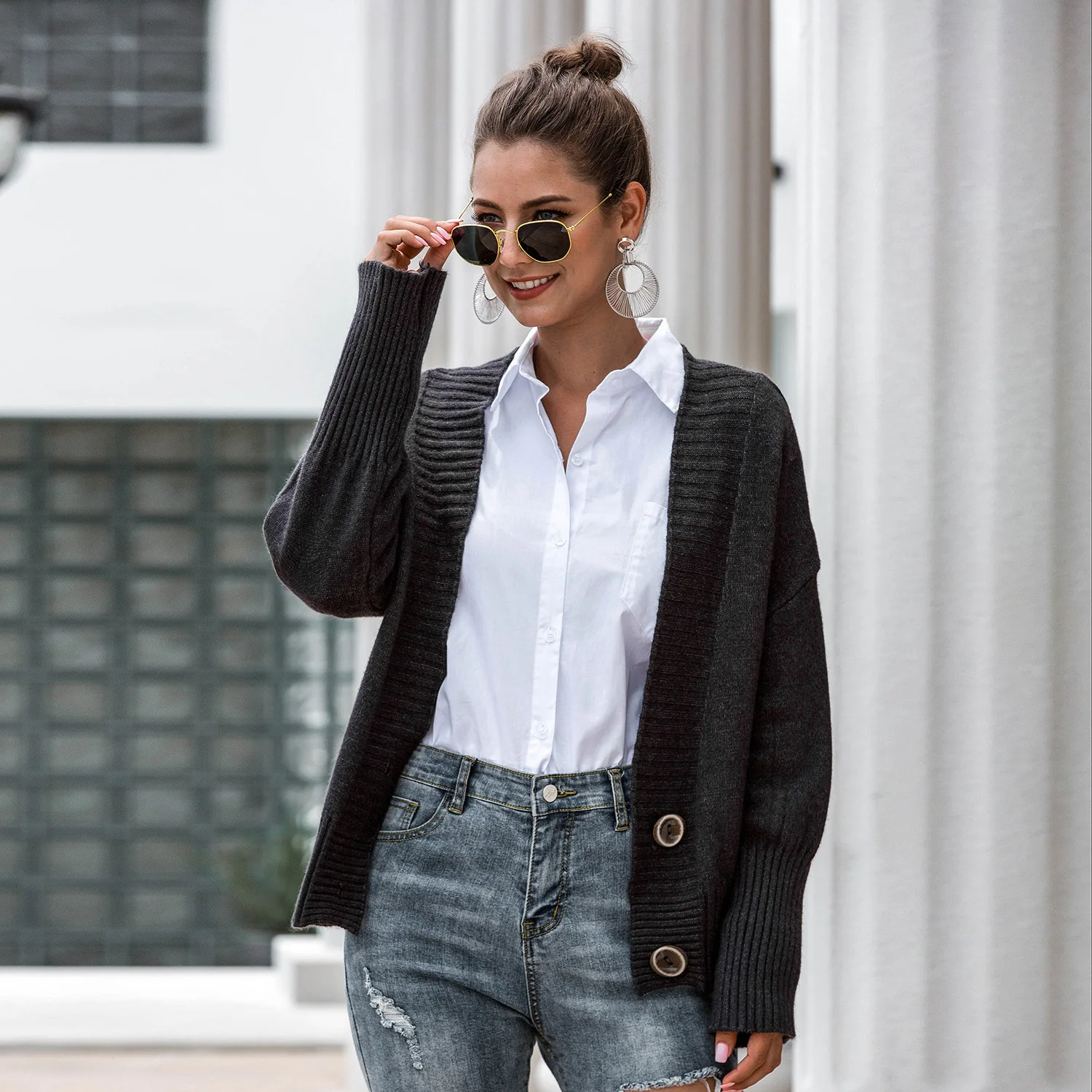 

2021 autumn/winter new trend of European and American women's jacket V-neck knit cardigan coat