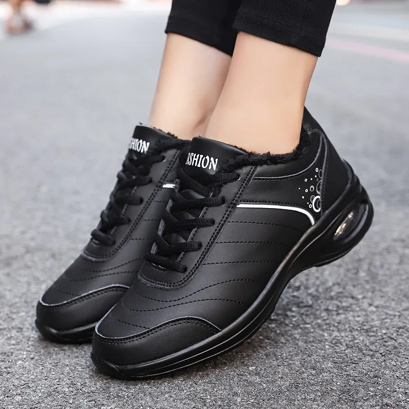 

2020 Winter Ladies Sport Trainers Black Athletic Shoes For Women Warm Fur Womens Walking Shoes Large Size Sport Shoes Women