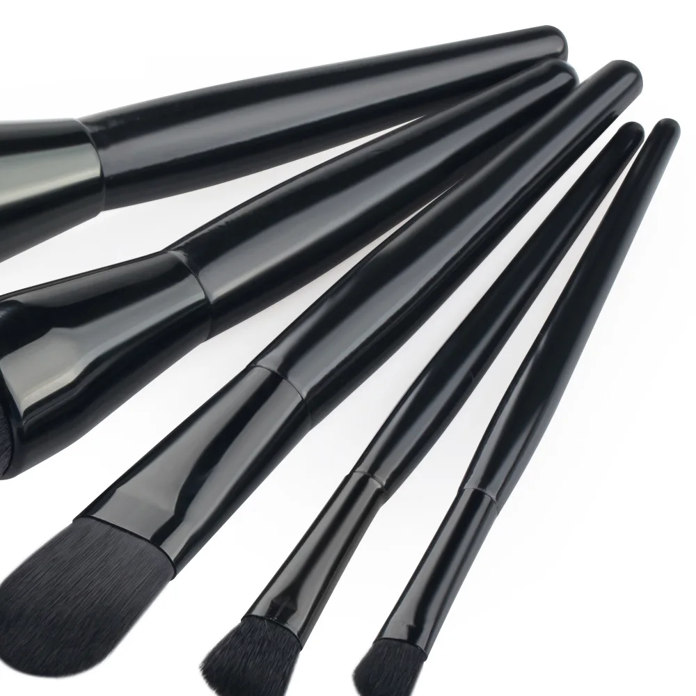 

Private Label 5pcs Shiny Deluxe Black Makeup Brush Big Power Brush Liquid Foundation Basic Professional Brushes Simple Design