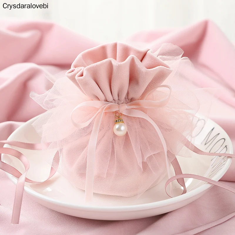 Роскошные бархатные подарочные сумочки с перламутровой шнуровкой для