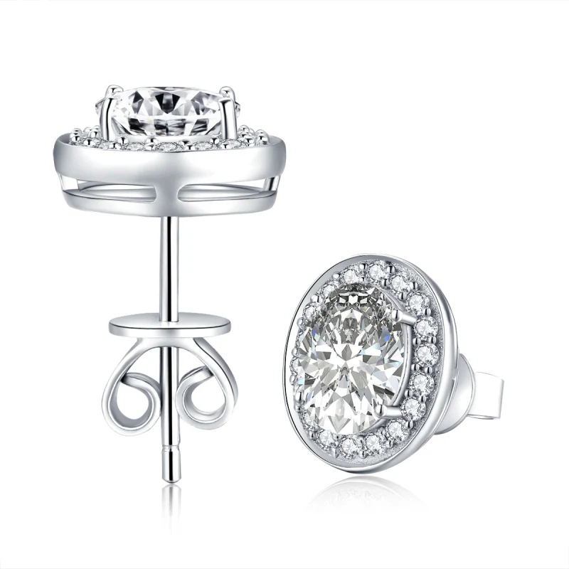 Женские серьги-гвоздики из серебра 925 пробы с синтетическим бриллиантом |