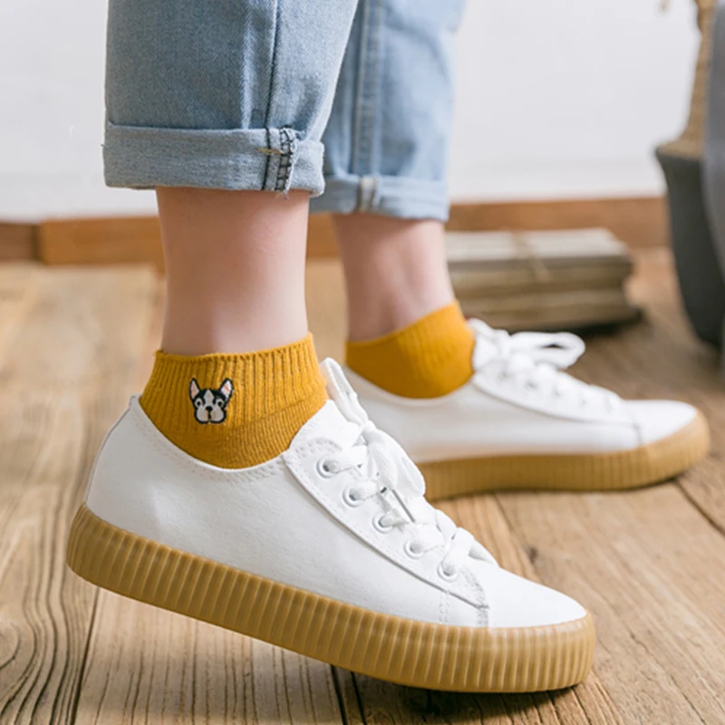 

Fashion Cute Creative Dinosaur Embroidery Cotton Ladies Socks High Quality Cartoon Funny Socks Hot Sale Cute Dog Pattern Socks