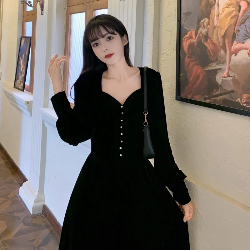 

Autumn winter fat sister new large women's dress retro French temperament square collar show thin velvet small black skirt