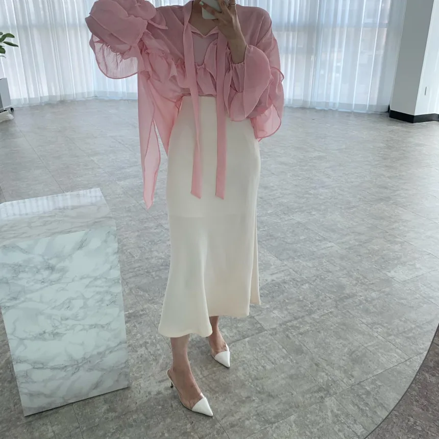 

Lantern Sleeve Elegant long sleeve blousesl Button Vintage Turn Down Collar Office Lady Shirt Female Q038