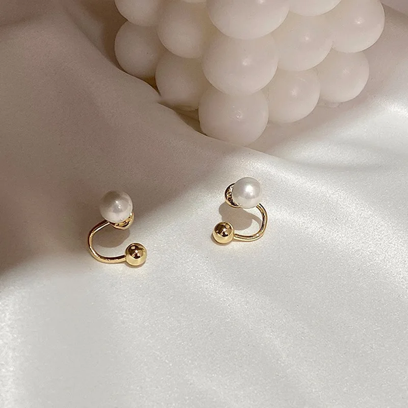 

Korea Simple Design Earrings 2021 New Retro Hong Kong Style Imitation pearls Earrings Women