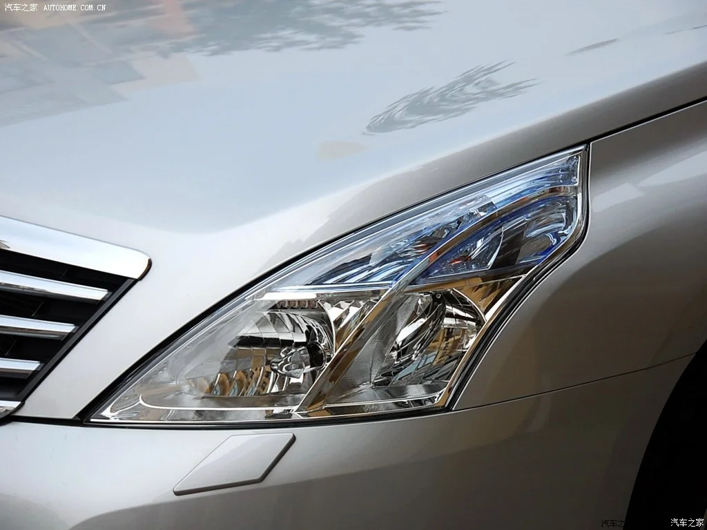 

eOsuns headlight assembly for Nissan teana 2008-2010
