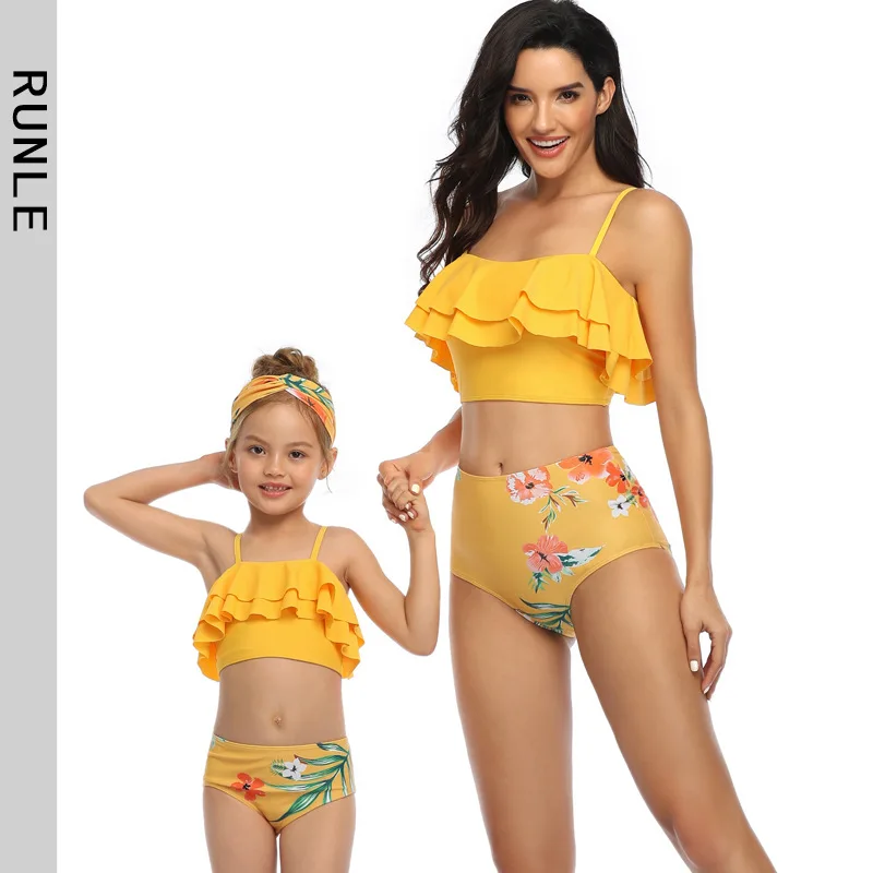 

Лидер продаж, летний купальник с оборками «Мама и я», купальник из 2 предметов с цветочным принтом, бикини для родителей и детей, семейная оде...