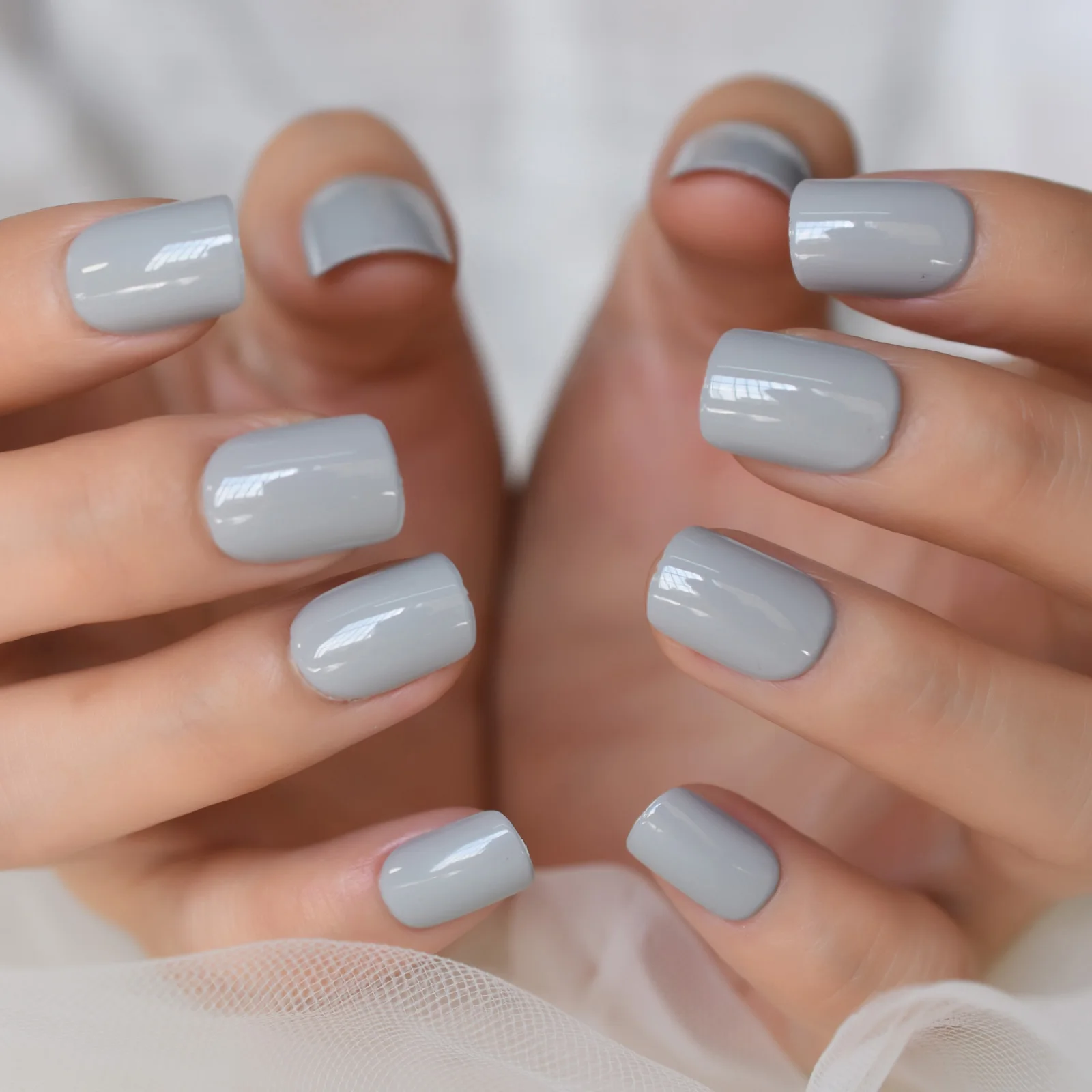 

Однотонные глянцевые короткие искусственные ногти, УФ полное покрытие, квадратные накладные ногти для женщин и девушек, одежда для пальцев