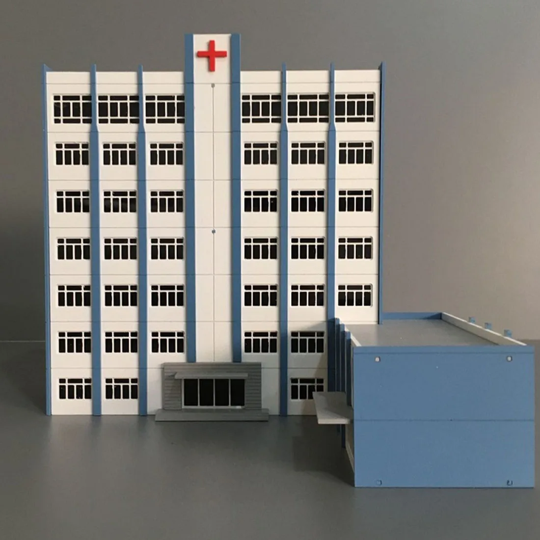 

1:150 N Scale Sand Table Decoration DIY Assembly Model Hospital Building Model