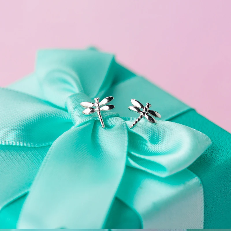 Colusiwei милые серьги гвоздики со стрекозой для женщин ювелирные изделия из