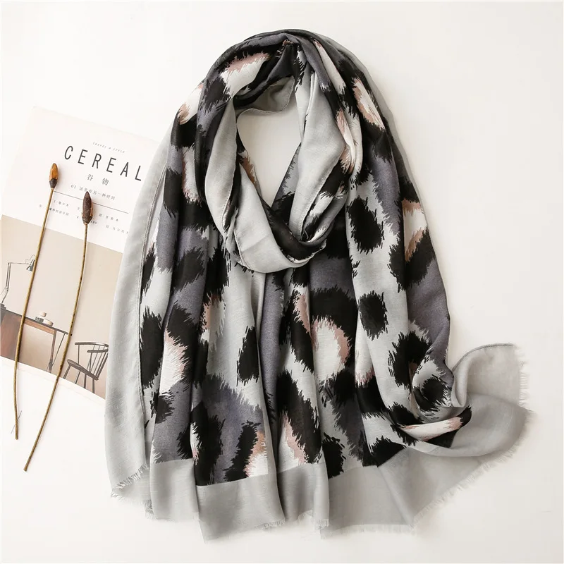 

Fashion Autumn Women Viscose Scarf Ombre Sexy Leopard Dot Fringe Hijab Shawls and Wraps Female Foulards Echarpe Muslim 180*90Cm