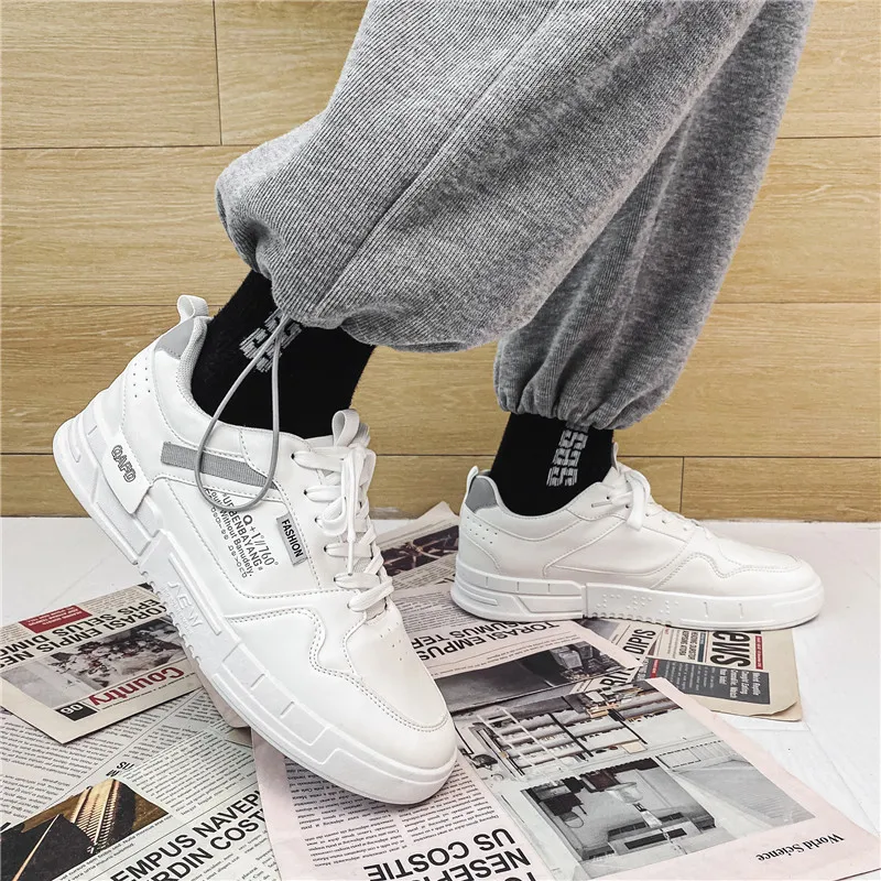 

Spring 2021 Men Youth Casual Footwear Popular Casual Adult Shoes Comfortable Mens Flats Sneakers Anti Slip Pu Leather Men Shoe