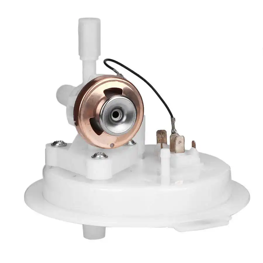 Топливный насос в сборе с регулятором давления топлива правая сторона 7L0919679A