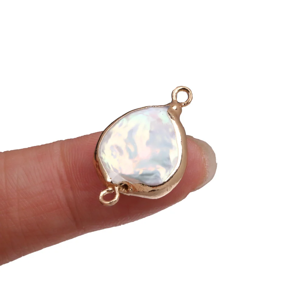 

New Heart-shaped Phnom Penh White Freshwater Pearl Pendant Simple DIY Jewelry Gift Size 14x20-15x22mm