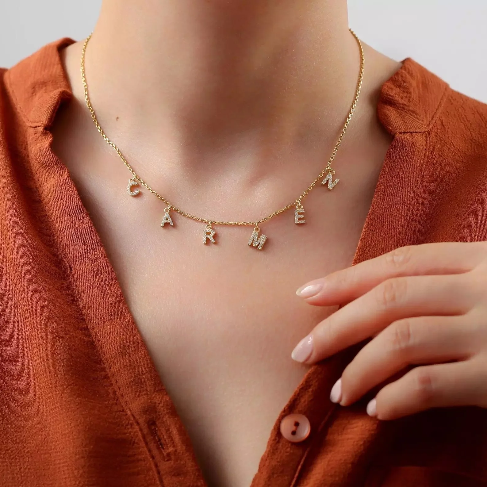 

Customized 26 English Alphabet Necklaces Personalized Gold-plated Diamonds Zircon Necklace Custom Pendants Crystal for Women