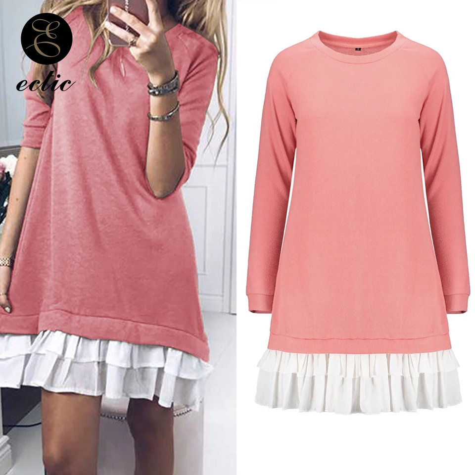 Женское платье свитшот с каскадными оборками в стиле пэчворк оверсайз капюшоном