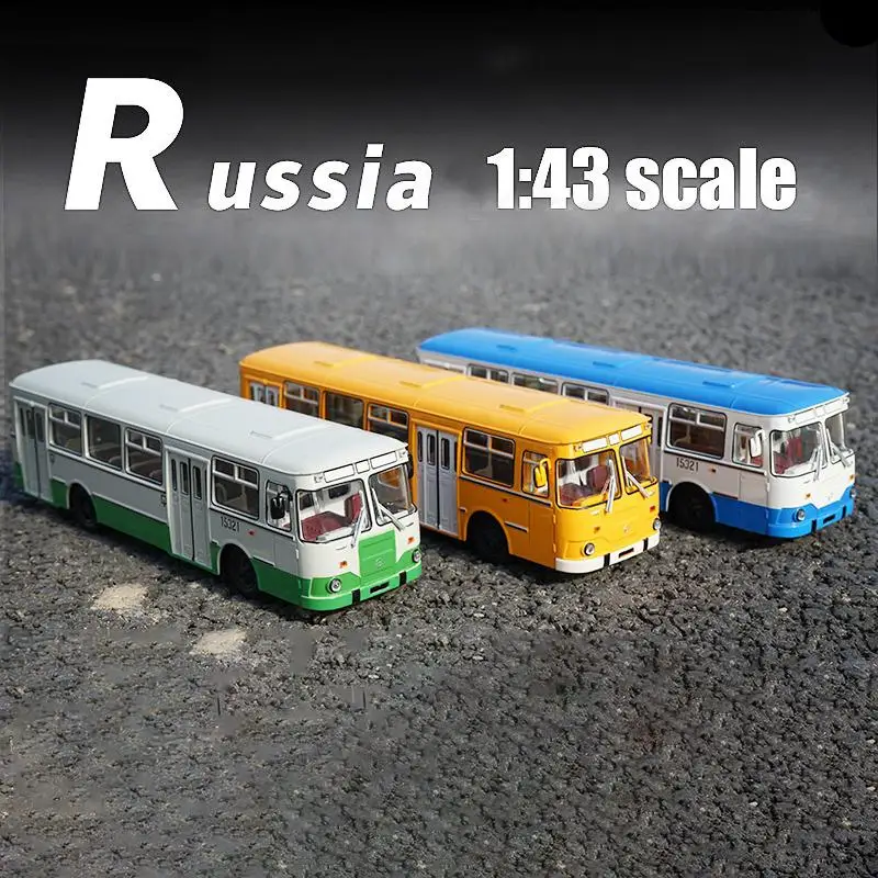 

1:43 Scale Alloy Bus SSM LIAZ 677m Bus Simulation Metal Diecasts Toy Vehicles High Quality Car Model Toys for Kids Children Gift