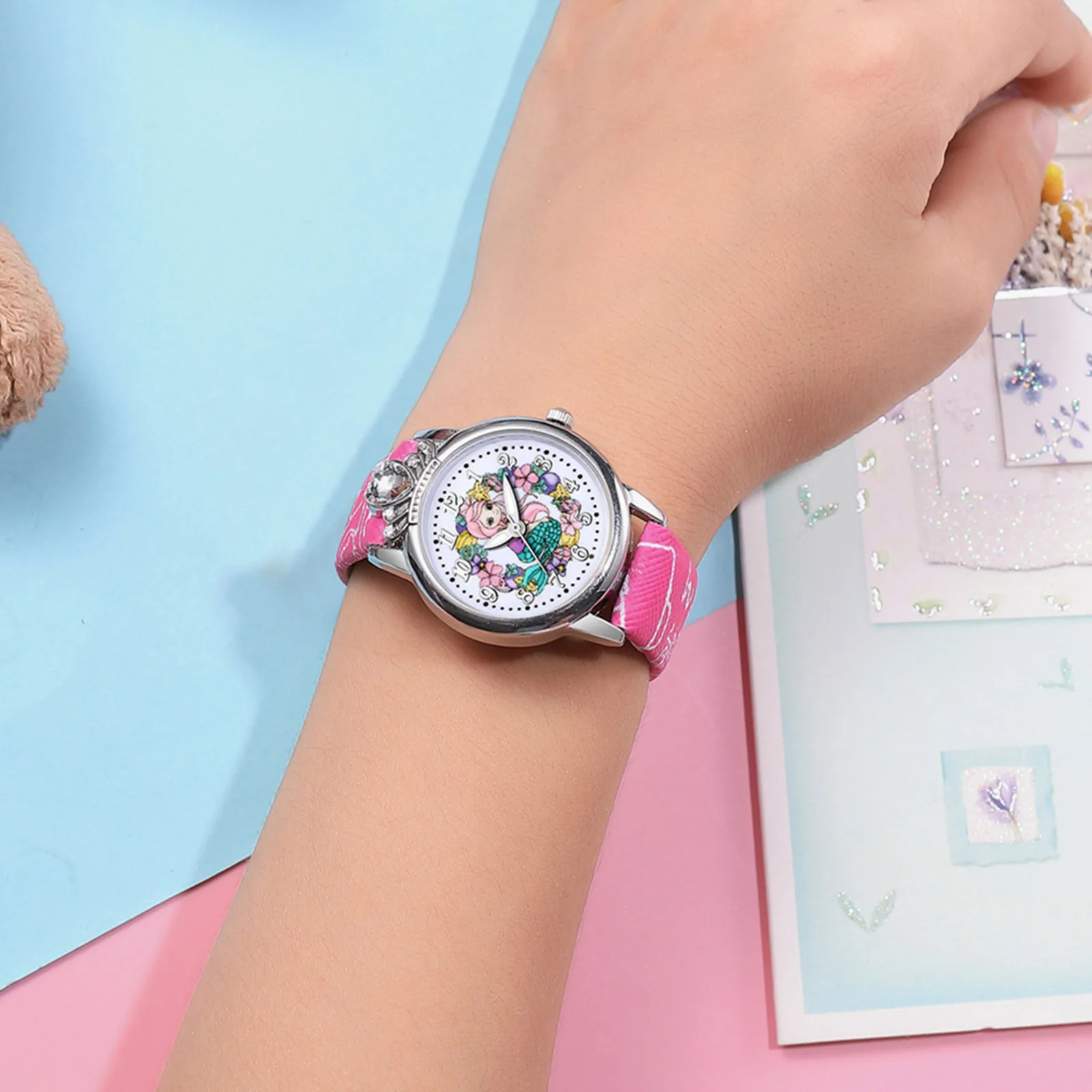 

Relief Trend Fashion Sports ChildrenS Flower Pattern Girl Watch Gift Luxury Waterproof Love Heart Rhinestone Quartz Wristwatch