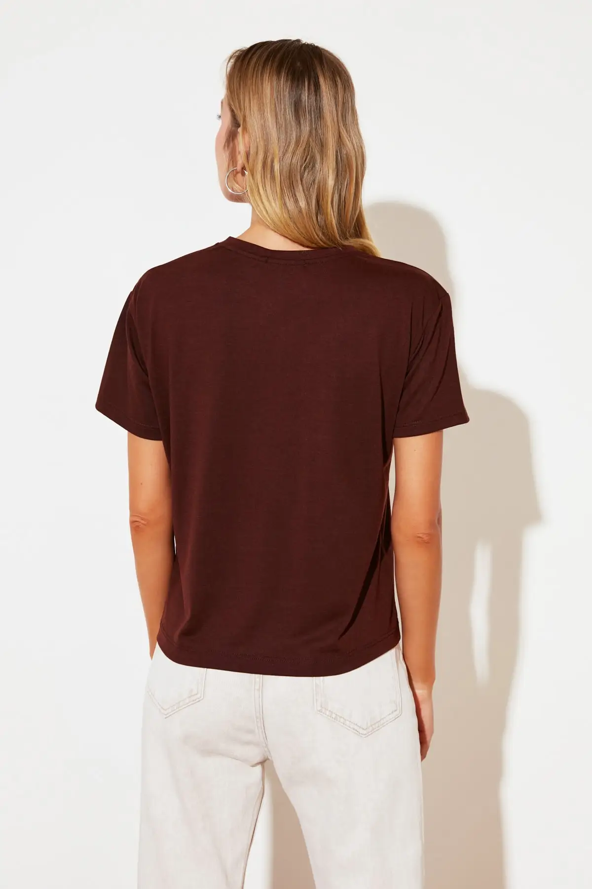 

Trendyol Printed Semifitted Knitted T-Shirt TWOSS21TS0610