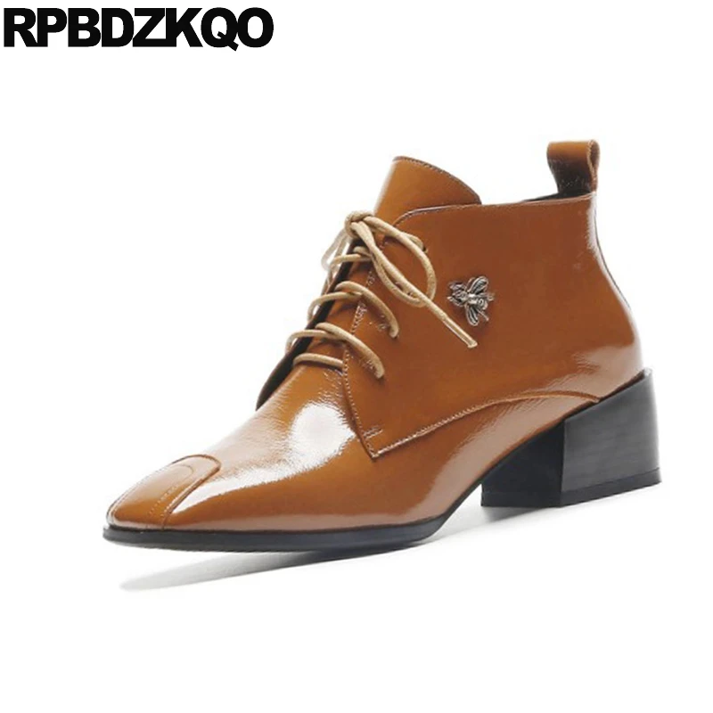 Ботинки на шнуровке с квадратным носком коричневые дизайнерские полусапожки