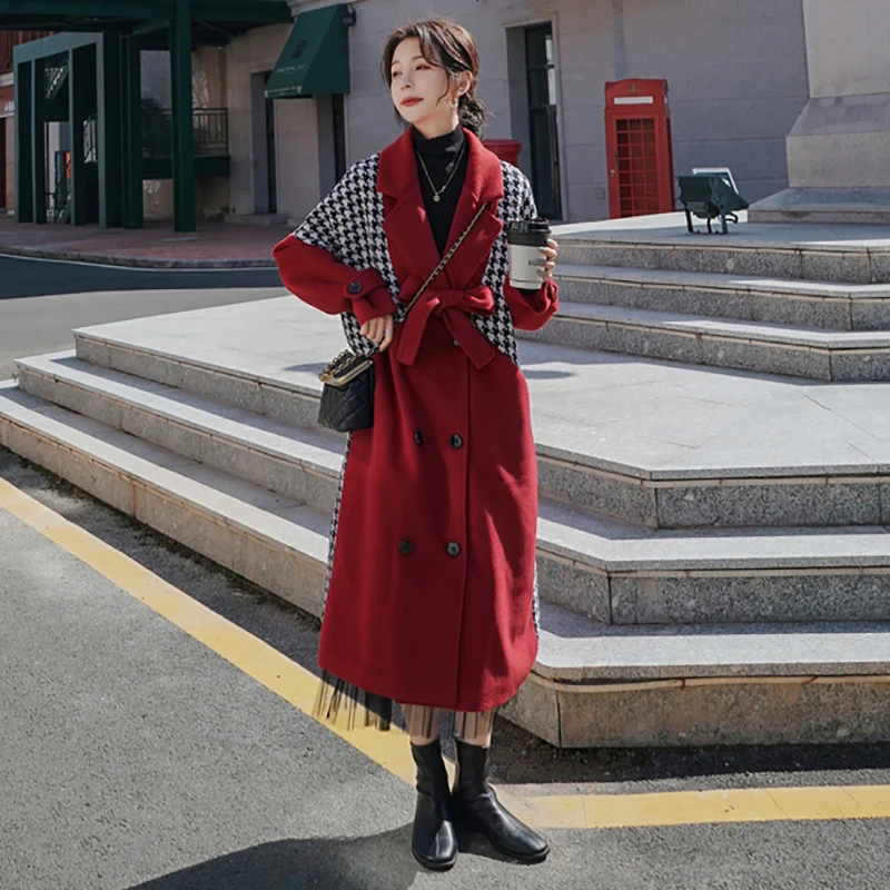 Женское двубортное шерстяное пальто средней длины бордовое выше колена в