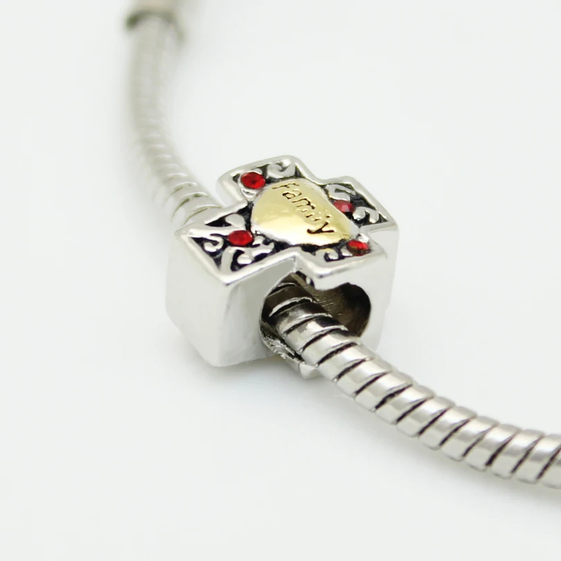 Бесплатная доставка двухцветный красный филигранный сердечко Любовь Семья на