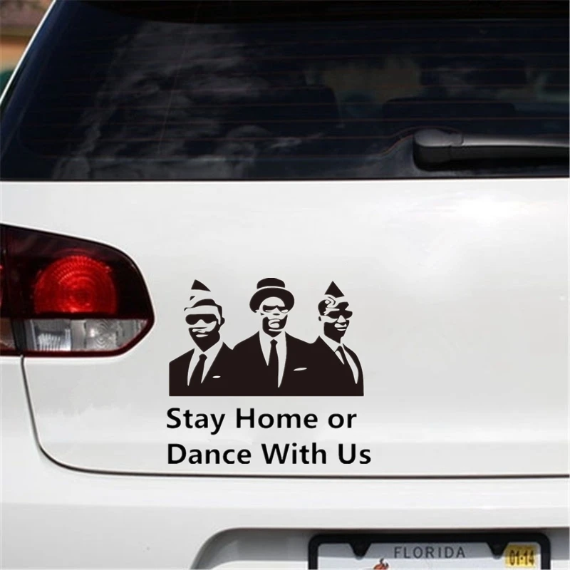 Забавная виниловая наклейка Оставайтесь дома или танцуйте с нами для стайлинга