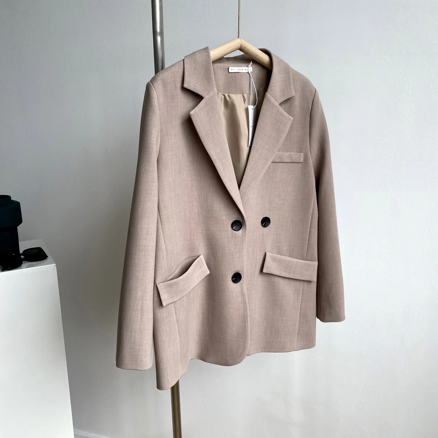 

Повседневный однобортный женский свободный Блейзер, осенняя верхняя одежда с английским воротником и длинным рукавом, женский костюм, курт...