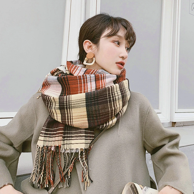 Женский длинный шарф с кисточками теплый толстый элегантный винтажный в клетку