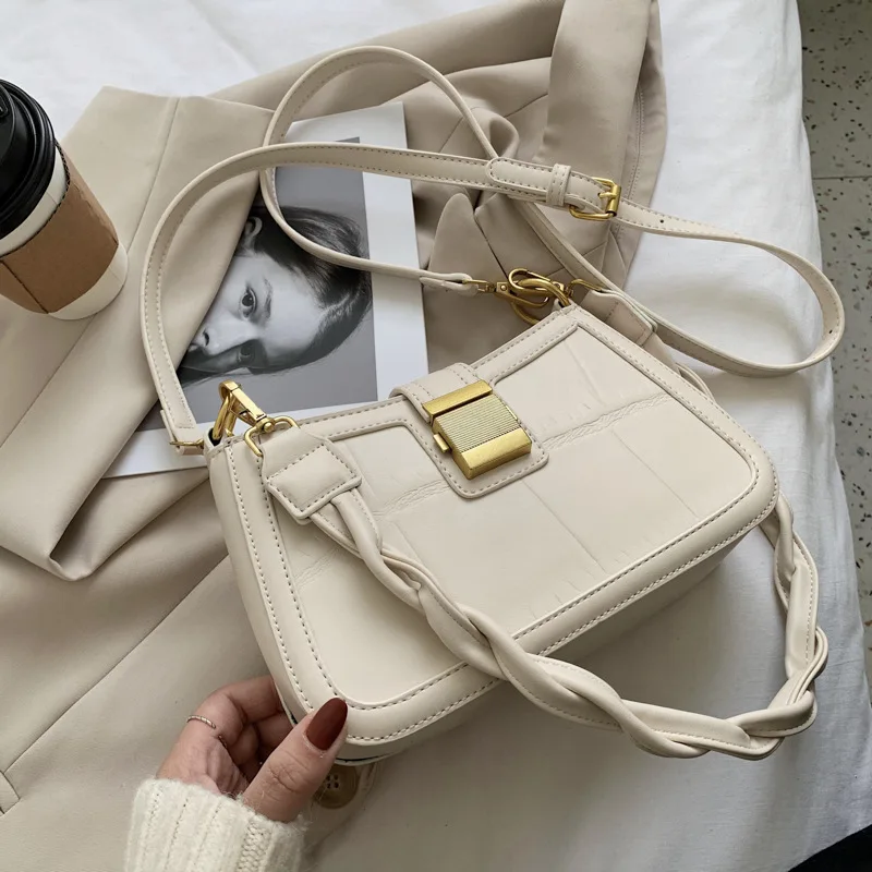 

2021 New Trendy Fashion Ladies Korean Wild Baguette Bag Messenger Shoulder Underarm Bag Autumn and Winter Portable Female Bag