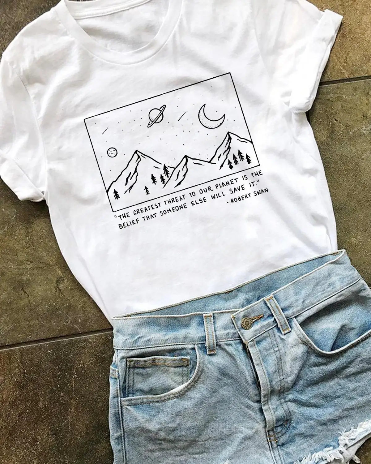 Самая большая угрозная для нашей планеты это Повседневная футболка с