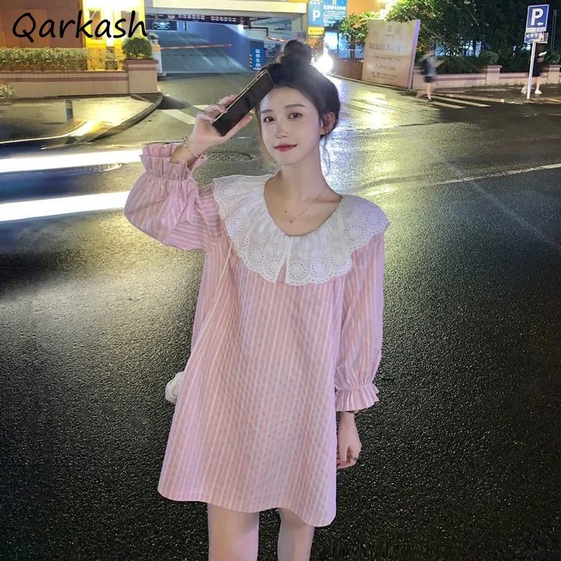 

Женское платье с длинным рукавом и воротником «Питер Пэн»